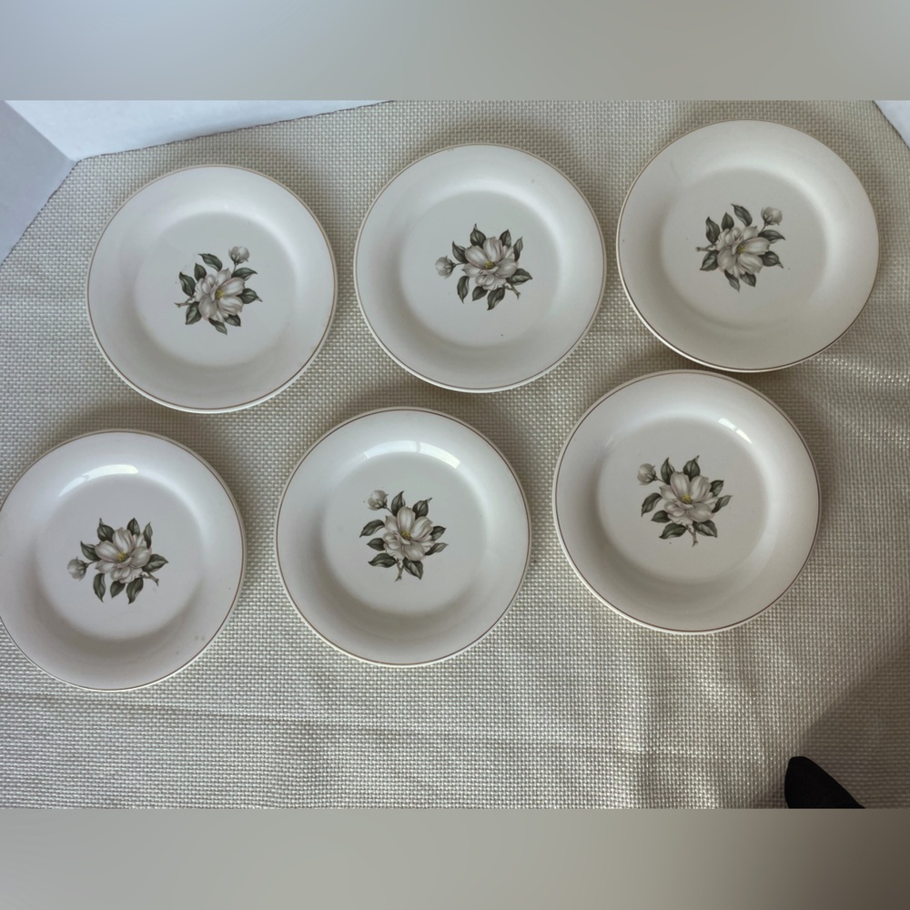 Lofisa Vintage Set Of 6 Plates White Flowers Gold Rim 7.5 Inches